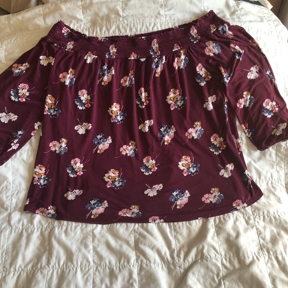 Old Navy Tops - Old Navy XL Burgundy floral off the shoulder top